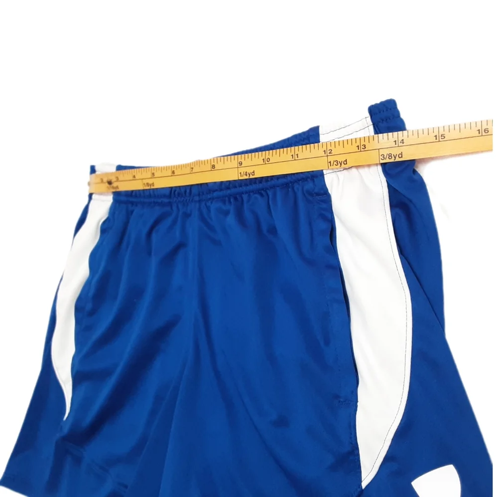 Under Armour Heatgear Athletic Shorts Boys Medium